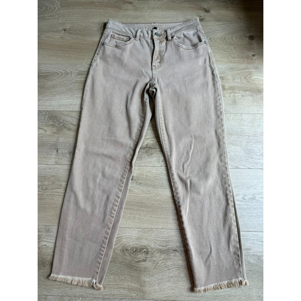 EUC Bemore American Original Rewash Brand frayed hem jeans stretch size 3/26